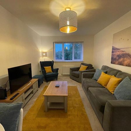2 Bedroom Luxury Flat In Quiet Village Of Bishopton Bishopton  Buitenkant foto